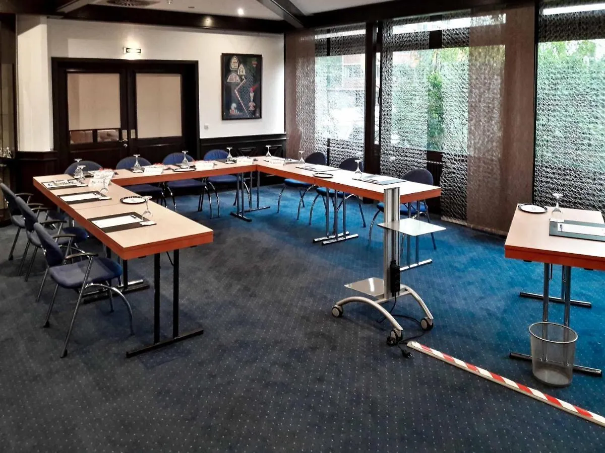 Plaza Kongresshotel Europe Stuttgart 4*,