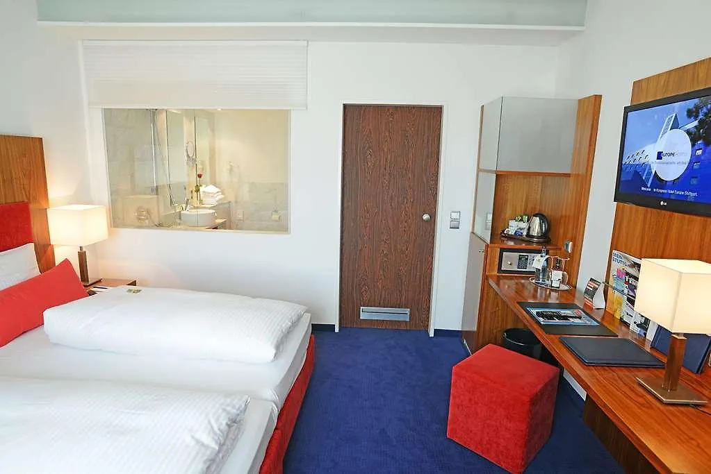 Plaza Kongresshotel Europe Stuttgart 4*,